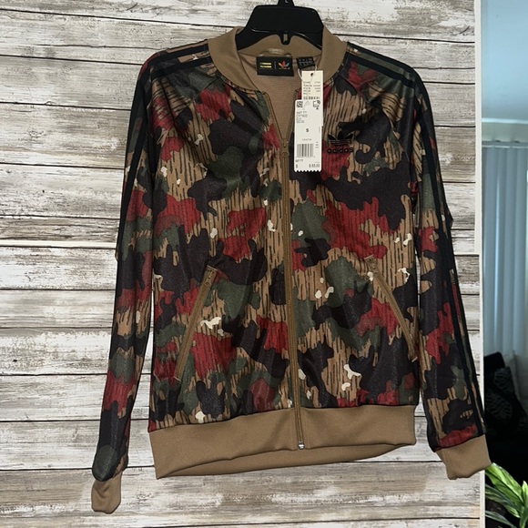 Adidas Pharrell Williams Hu Hiking jacket - Picture 7 of 7